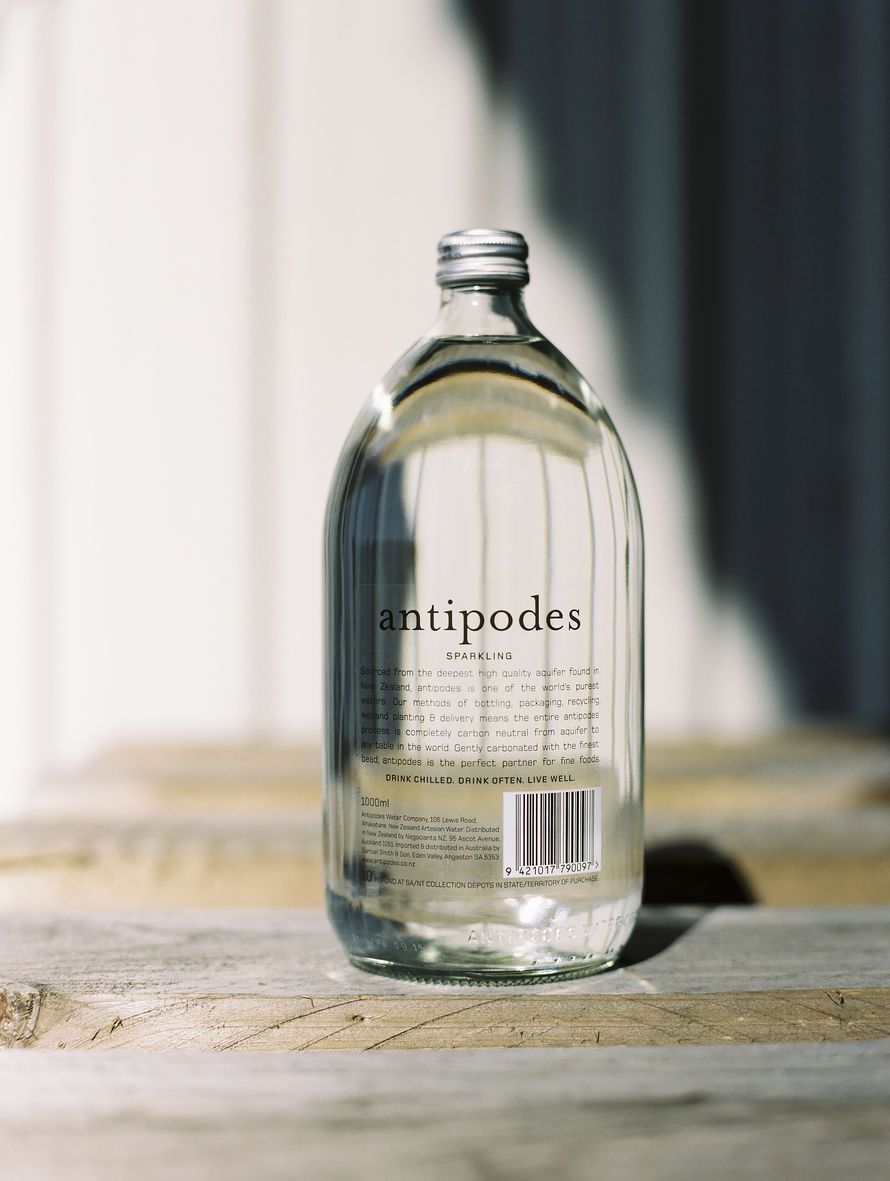 Agua mineral más cara marca Antipodes